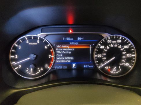 Used 2023 Nissan Altima 2.5 SV FWD image 23