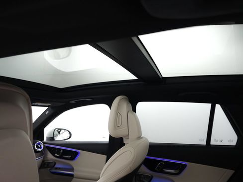 Certified 2026 Mercedes-Benz GLC 300 4MATIC image 25