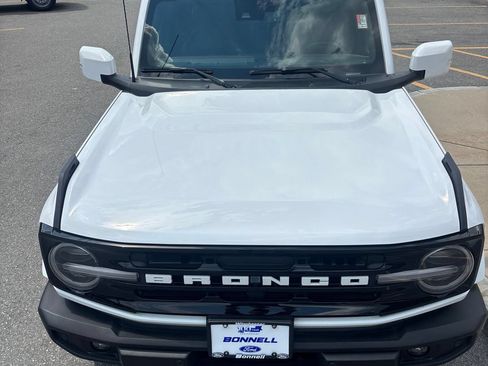 Used 2024 Ford Bronco Outer Banks AWD/4WD image 8