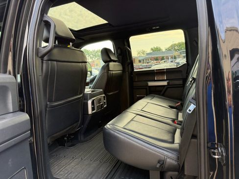 Used 2022 Ford F350 Lariat AWD/4WD image 7