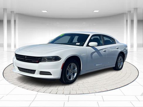 Certified 2022 Dodge Charger SXT image 1