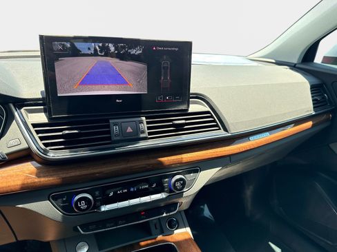 Certified 2023 Audi Q5 2.0T Premium w/ Convenience Package AWD/4WD image 25