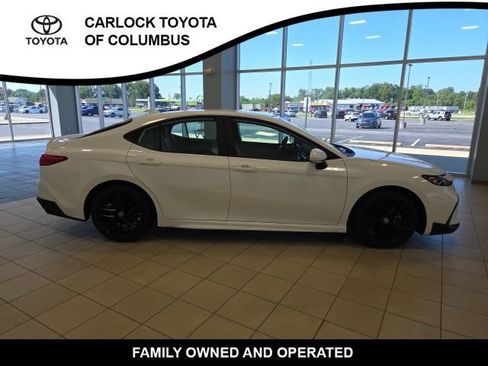 Used 2026 Toyota Camry SE w/ Convenience Package FWD image 7
