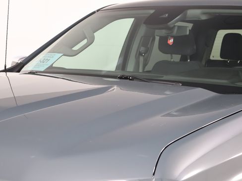 Used 2025 Chevrolet Silverado 1500 LT image 12