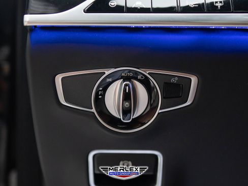 Used 2018 Mercedes-Benz S 560 Sedan image 40