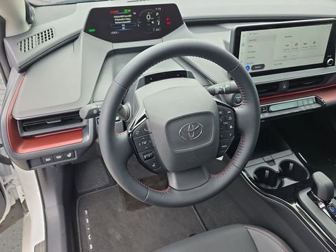 New 2026 Toyota Prius Plug-In Hybrid FWD image 16