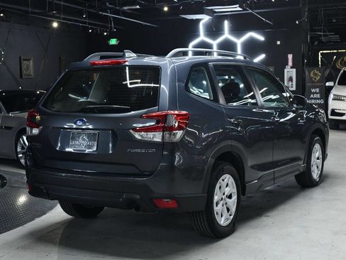 Used 2020 Subaru Forester Base AWD 4dr Crossover w/ Alloy Wheel Package image 8