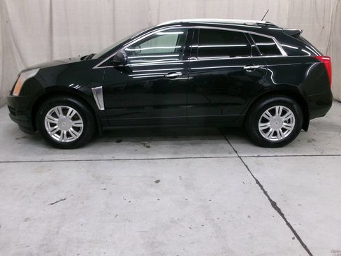 Used 2014 Cadillac SRX Luxury w/ Driver Awareness Package AWD/4WD image 5