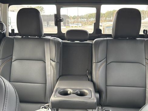 New 2025 Jeep Gladiator High Tide image 26