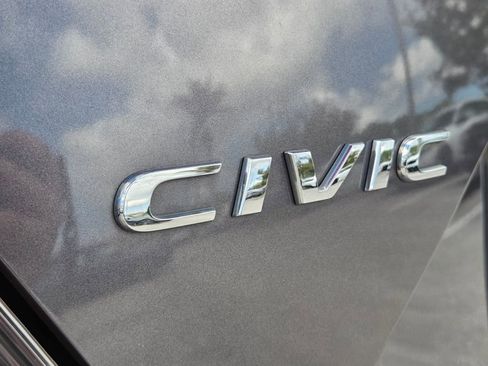 Used 2018 Honda Civic EX-L image 14