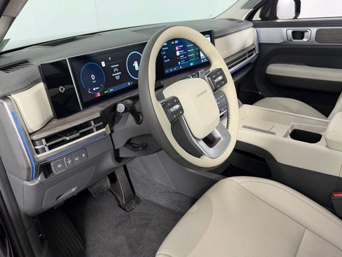 Used 2025 Hyundai Santa Fe Calligraphy image 23