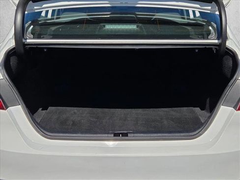 Used 2024 Toyota Camry LE image 6