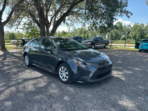 Used 2024 Toyota Corolla LE FWD image 7