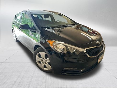 Used 2016 Kia Forte LX FWD image 4