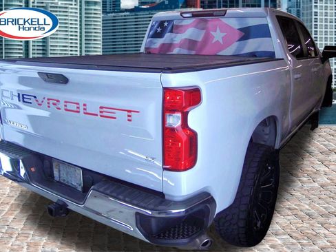 Used 2020 Chevrolet Silverado 1500 LT w/ All-Star Edition RWD image 3