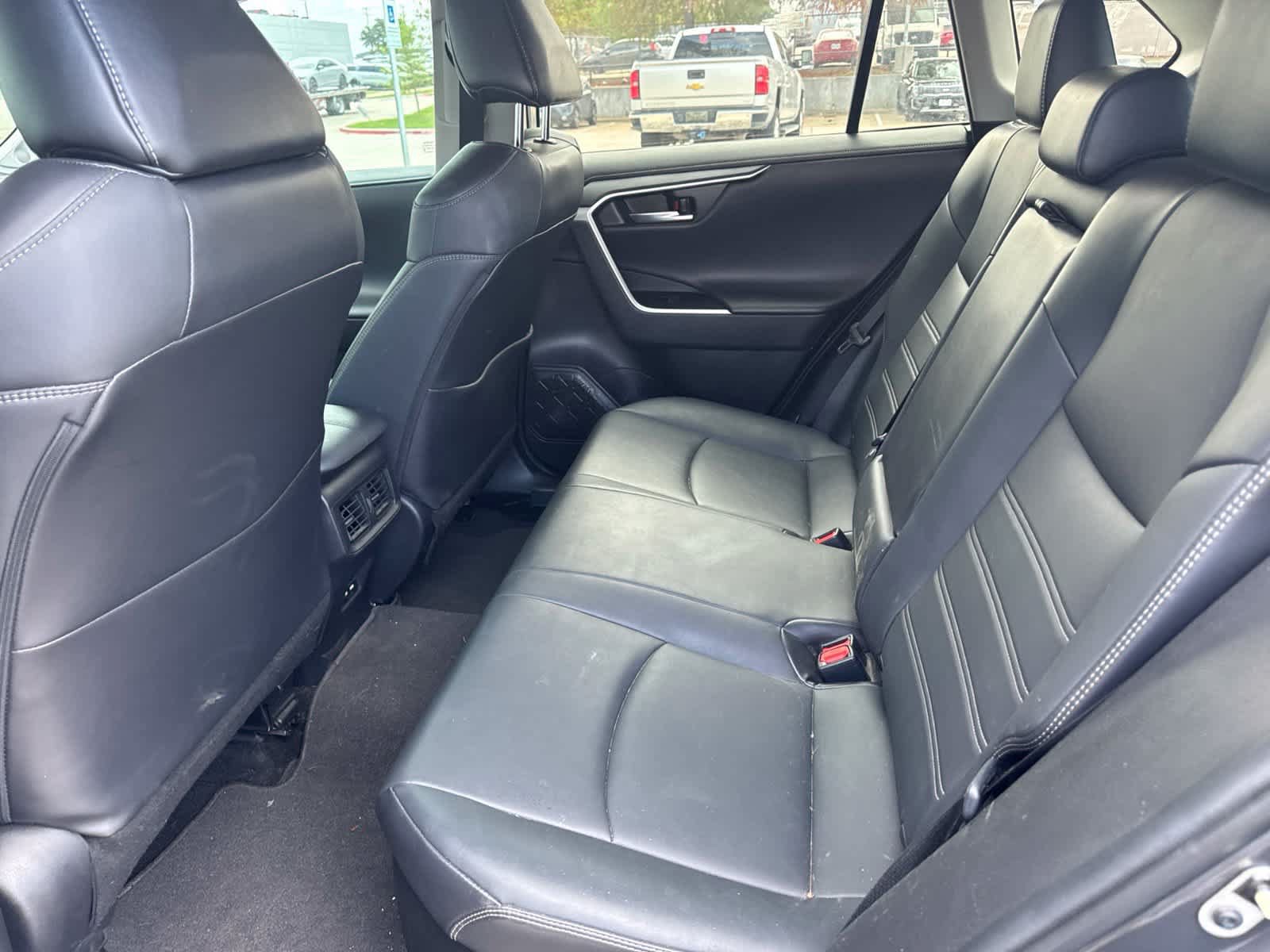 Used 2021 Toyota RAV4 Limited AWD/4WD image 9