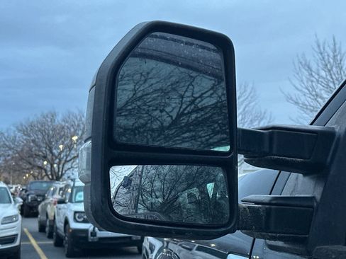 Used 2018 Ford F250 Lariat w/ Lariat Value Package image 9