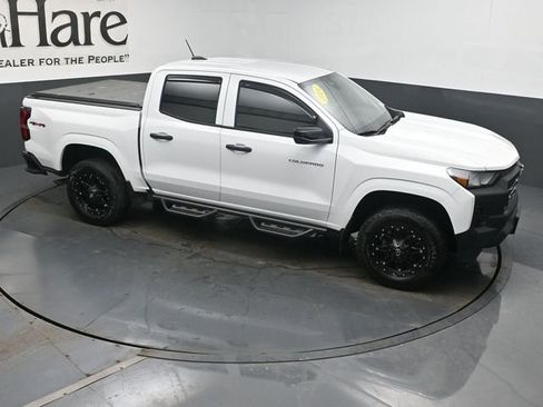 Used 2024 Chevrolet Colorado W/T w/ Safety Package image 37