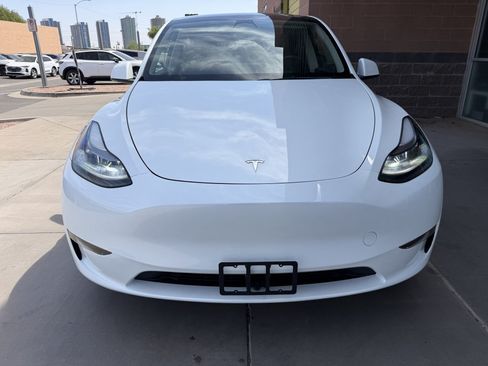 Used 2023 Tesla Model Y Long Range AWD/4WD image 10