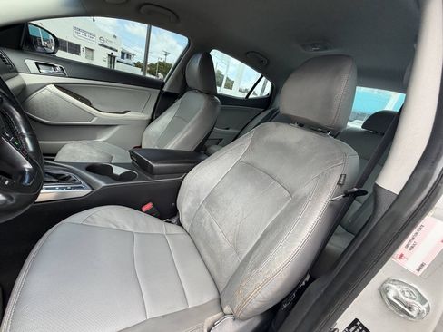 Used 2012 Kia Optima EX FWD image 12