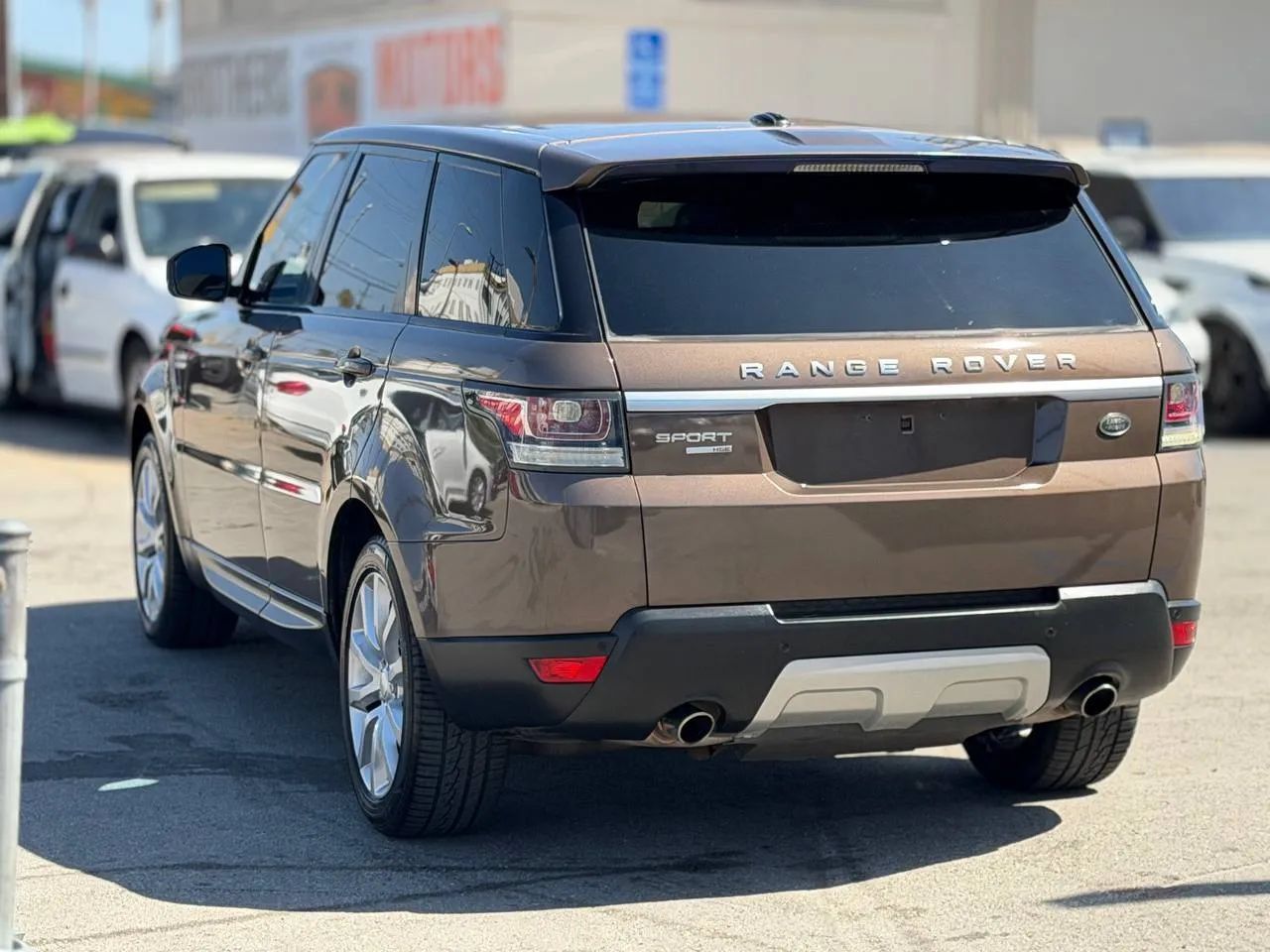 Used 2014 Land Rover Range Rover Sport HSE AWD/4WD image 13
