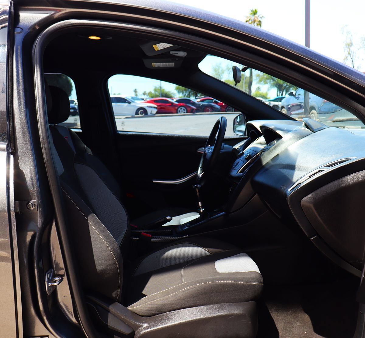 Used 2018 Ford Focus ST FWD image 30