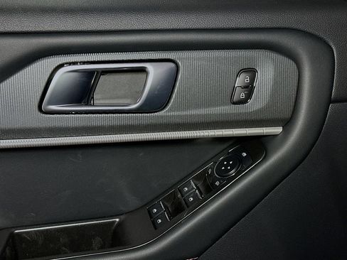 New 2026 Ford Explorer ST-Line AWD/4WD image 15