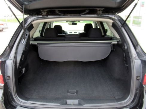 Used 2015 Subaru Outback 2.5i Premium image 10