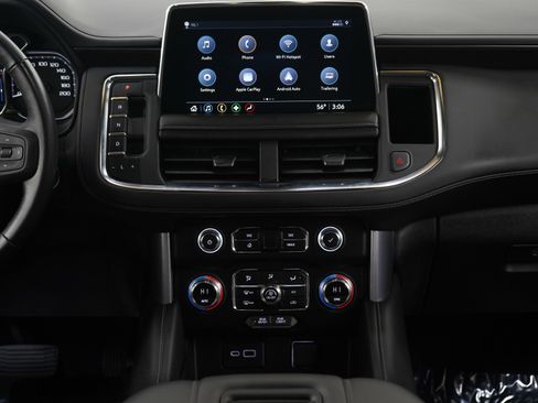 Used 2021 GMC Yukon SLE image 17