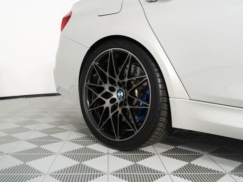 Used 2018 BMW M3 RWD image 27