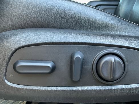 Used 2019 GMC Acadia SLT w/ LPO, Cargo Package image 20