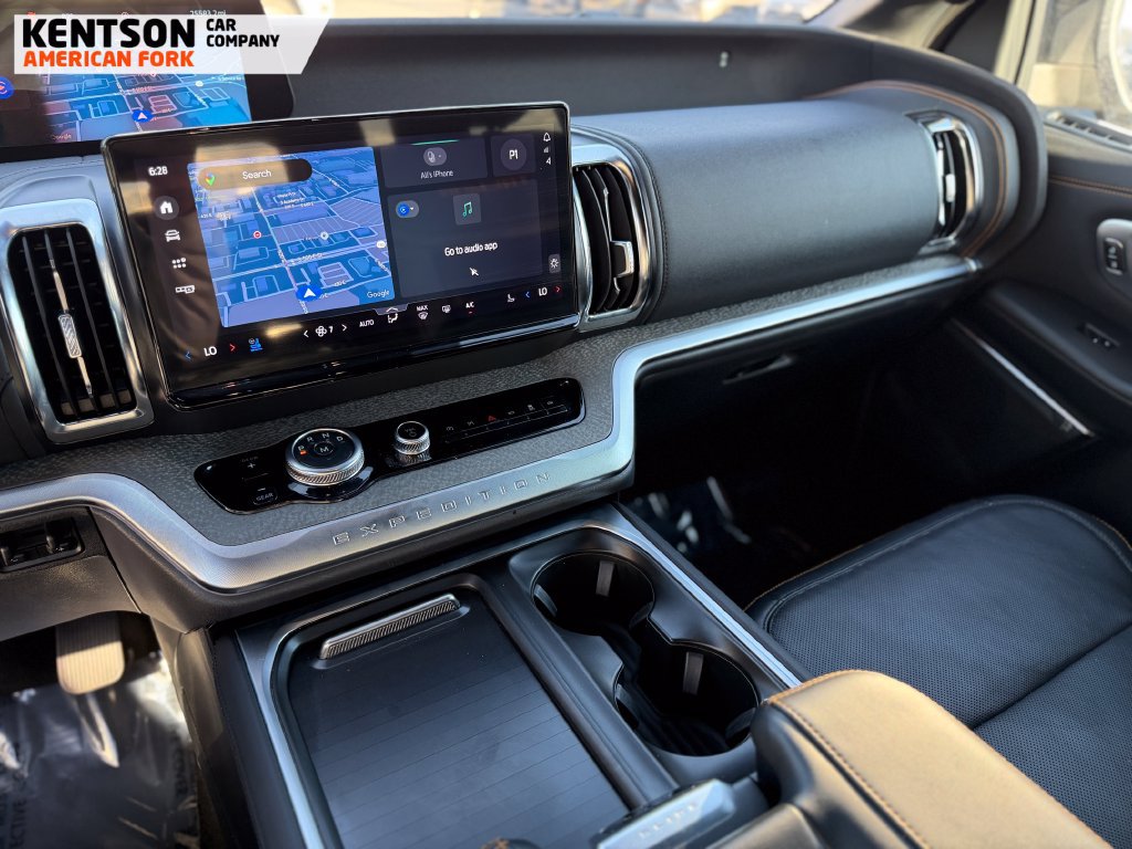 Used 2025 Ford Expedition Tremor AWD/4WD image 16