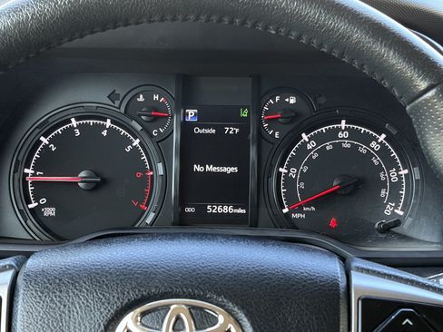 Certified 2024 Toyota 4Runner SR5 AWD/4WD image 19