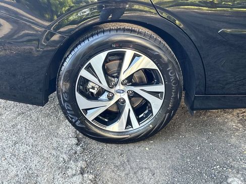 Used 2025 Subaru Legacy Premium AWD/4WD image 12