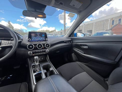 Used 2025 Nissan Sentra SV image 33