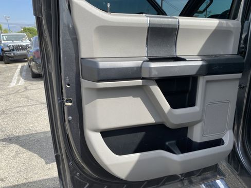 Used 2017 Ford F250 XLT image 21