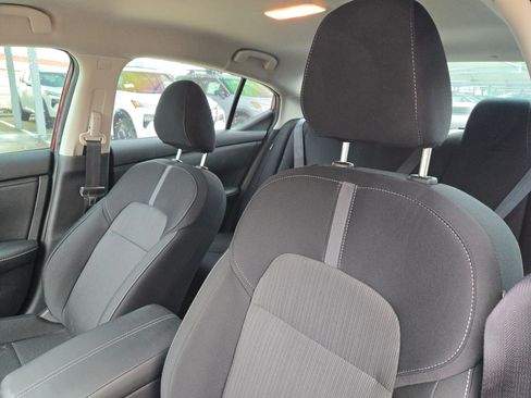 Used 2025 Nissan Sentra SV FWD image 9