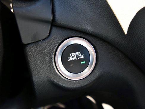 Certified 2023 Chevrolet Equinox LT image 24