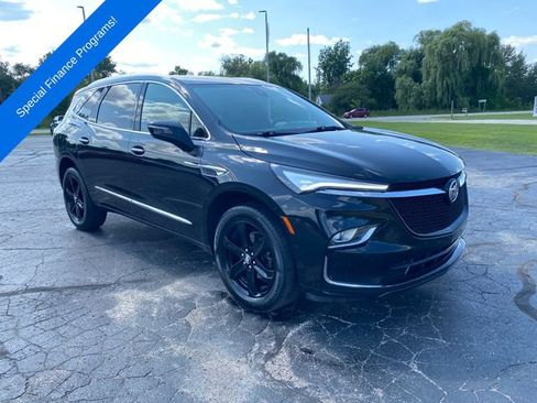 Used 2024 Buick Enclave Essence w/ Sport Touring Edition FWD image 9