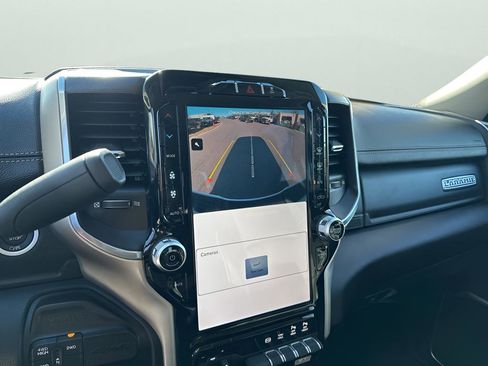 Used 2024 RAM 2500 Laramie image 37