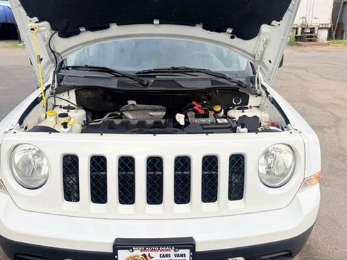 Used 2017 Jeep Patriot Sport w/ Power Value Group AWD/4WD image 31