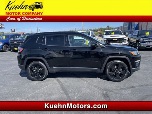 Used 2021 Jeep Compass Latitude AWD/4WD image 1