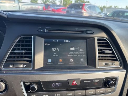 Used 2017 Hyundai Sonata Sport w/ Value Edition Package 02 FWD image 21