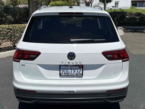 Used 2022 Volkswagen Tiguan SE FWD image 45