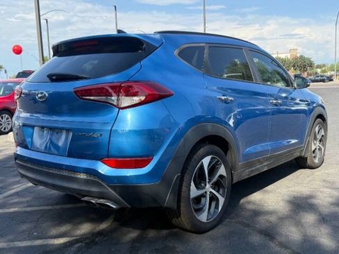 Used 2016 Hyundai Tucson Limited w/ Option Group 03 FWD image 3