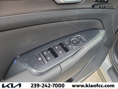 New 2026 Kia Sportage SX FWD image 22