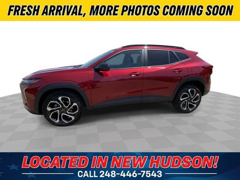 Used 2024 Chevrolet Trax RS w/ Sunroof Package FWD image 7