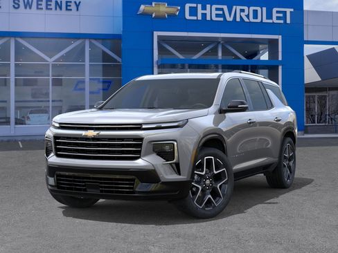New 2026 Chevrolet Traverse High Country FWD image 6