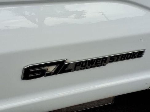 Certified 2023 Ford F250 Lariat w/ Lariat Ultimate Package image 3