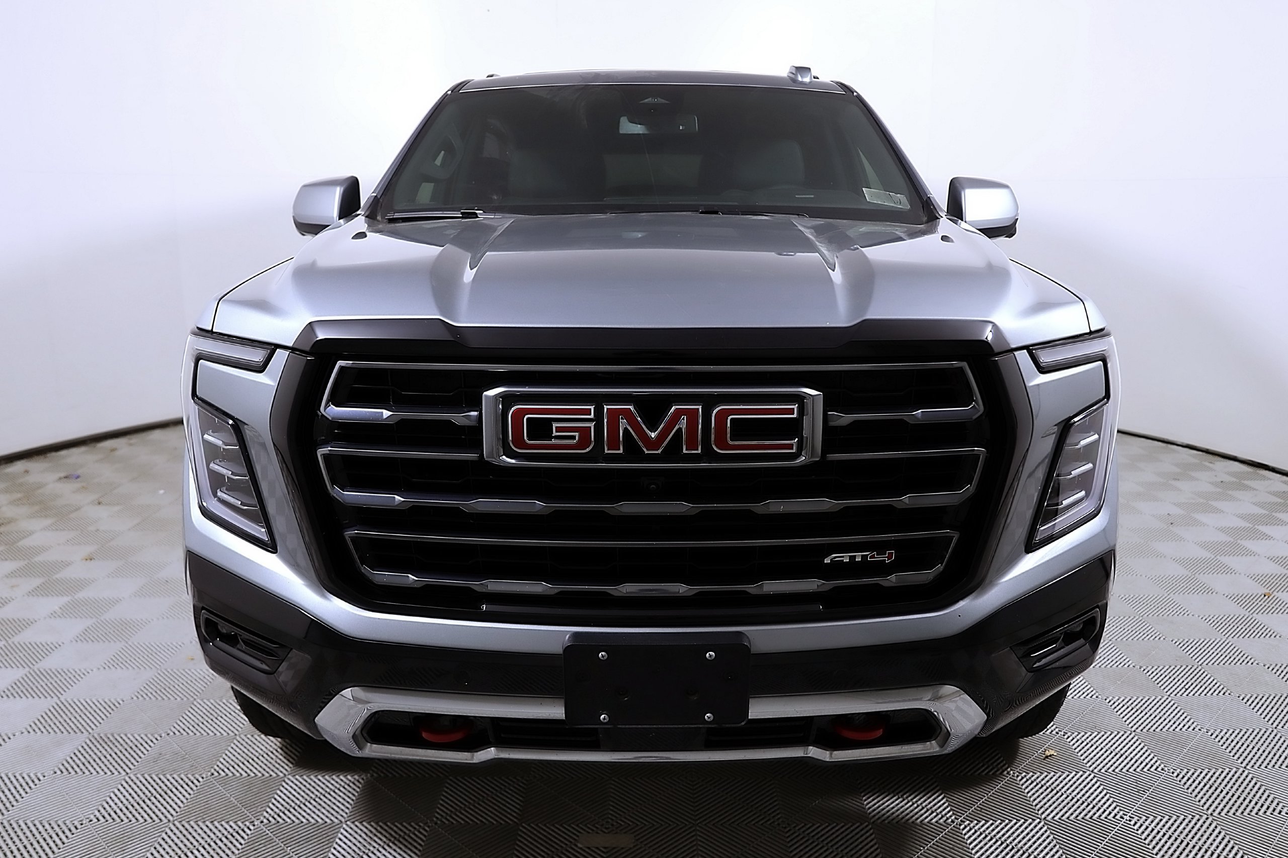 Used 2025 GMC Yukon AT4 AWD/4WD image 4